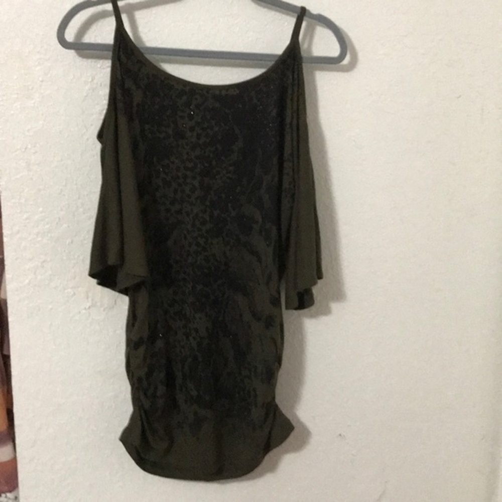 Dots top